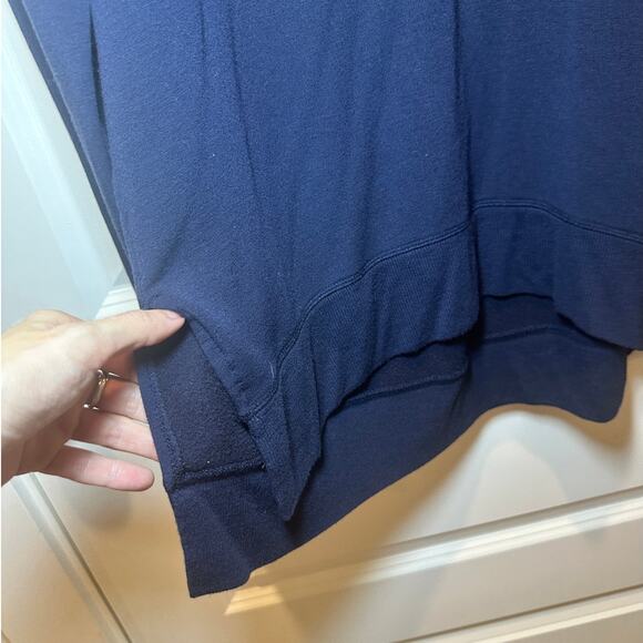 Athleta Balance Pullover Navy Sweatshirt Thumbholes Side Slit Size Medium - Picture 6 of 10